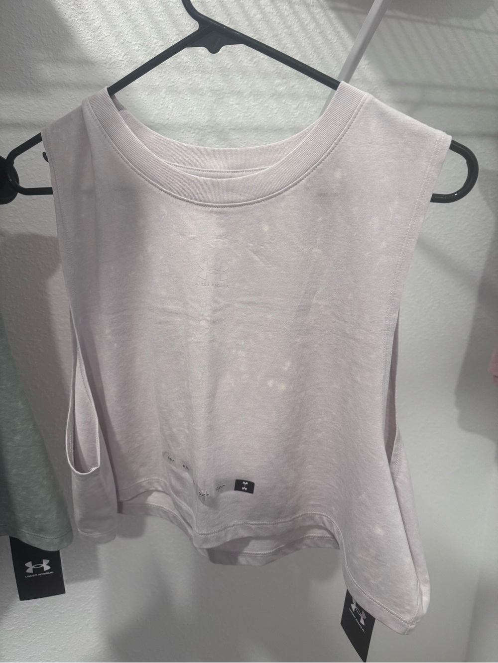 Under Armour Women's Pale Pink Cropped Muscle Tank